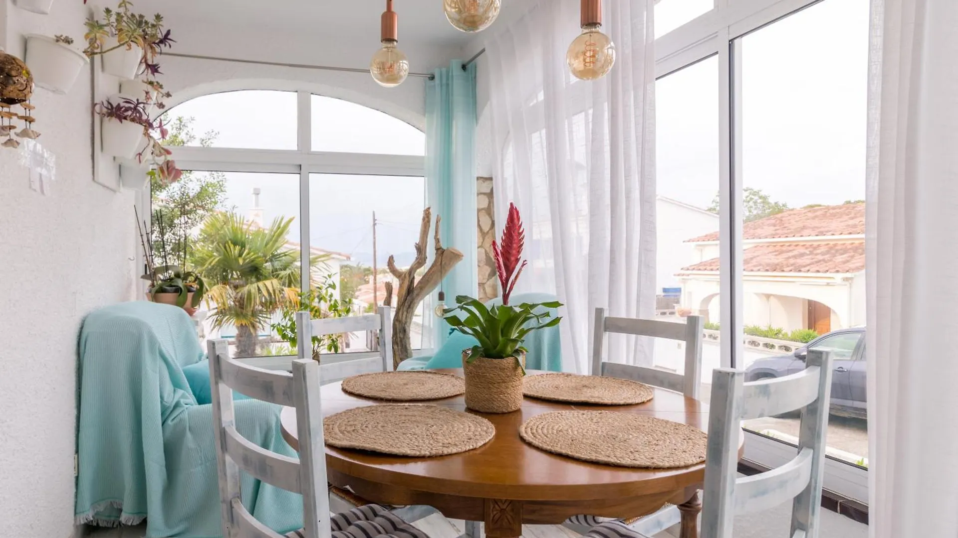 Villa Valerie Bio & Zen L'Escala 0*,