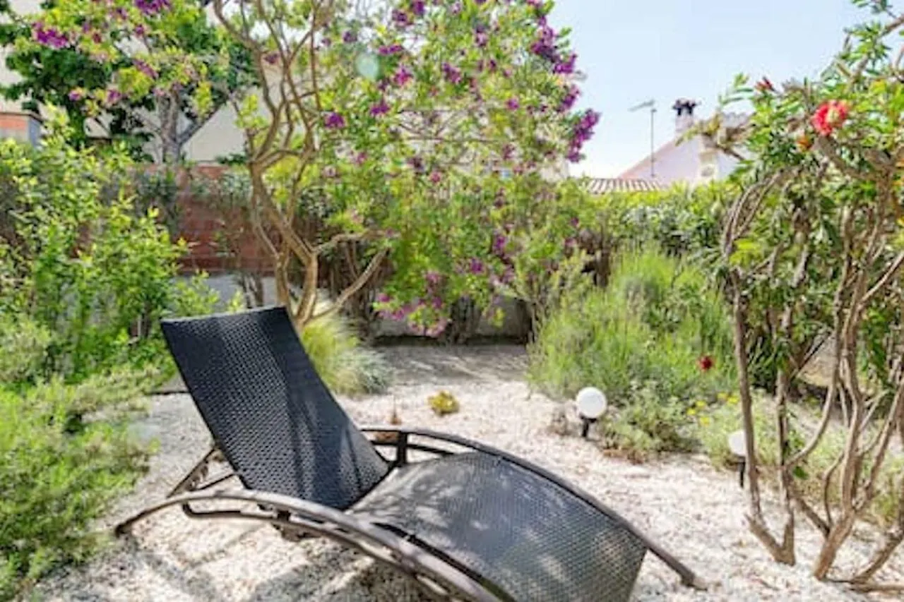 Villa Valerie Bio & Zen L'Escala Guest house