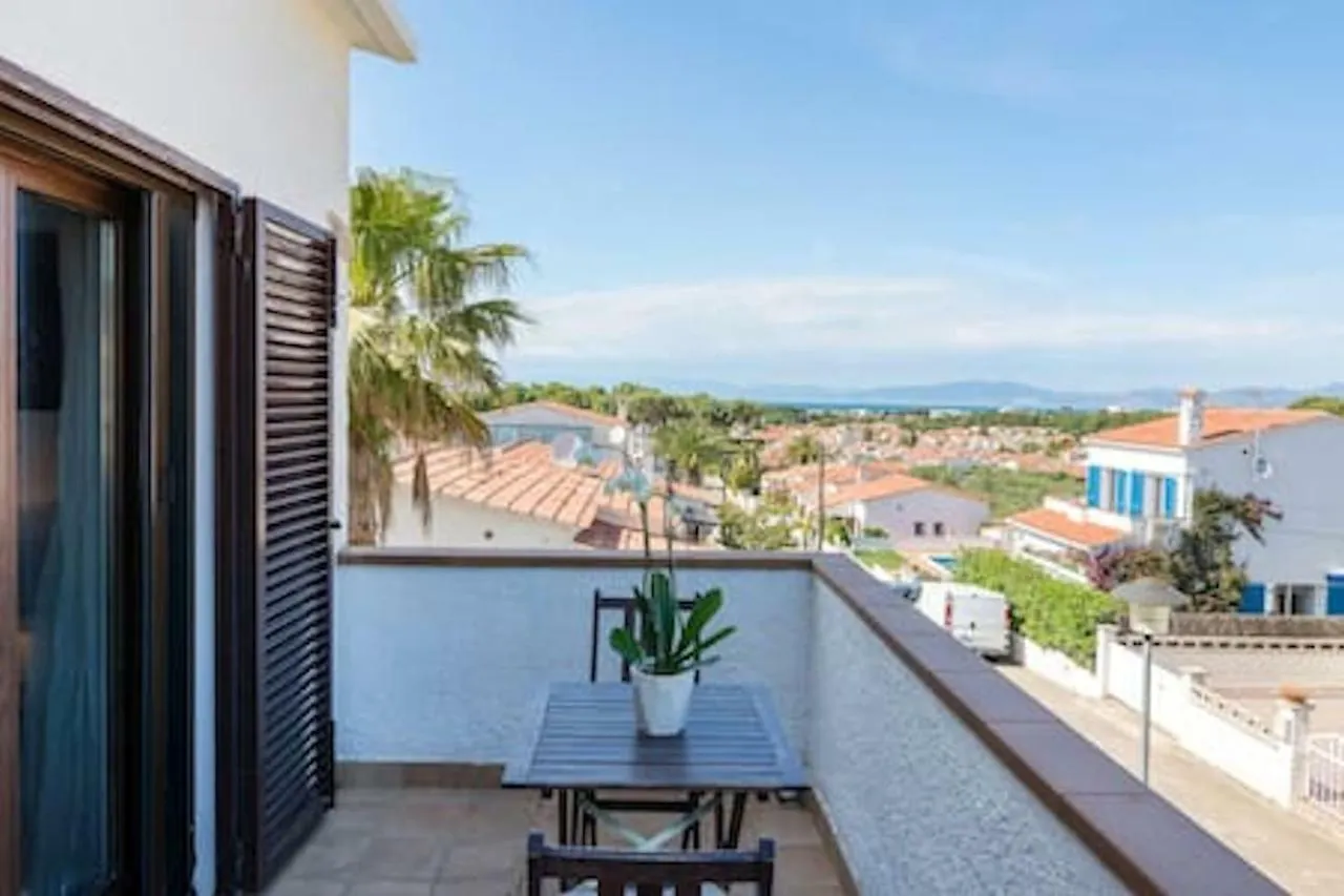 Villa Valerie Bio & Zen L'Escala Spain