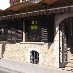 2* Pensión Miryam